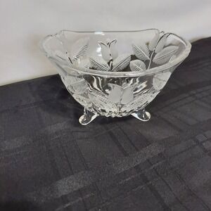 Vintage Fifth Avenue Crystal Frosted Bowl Etched Tulip with 3‎ Feet 4"x6.5"
